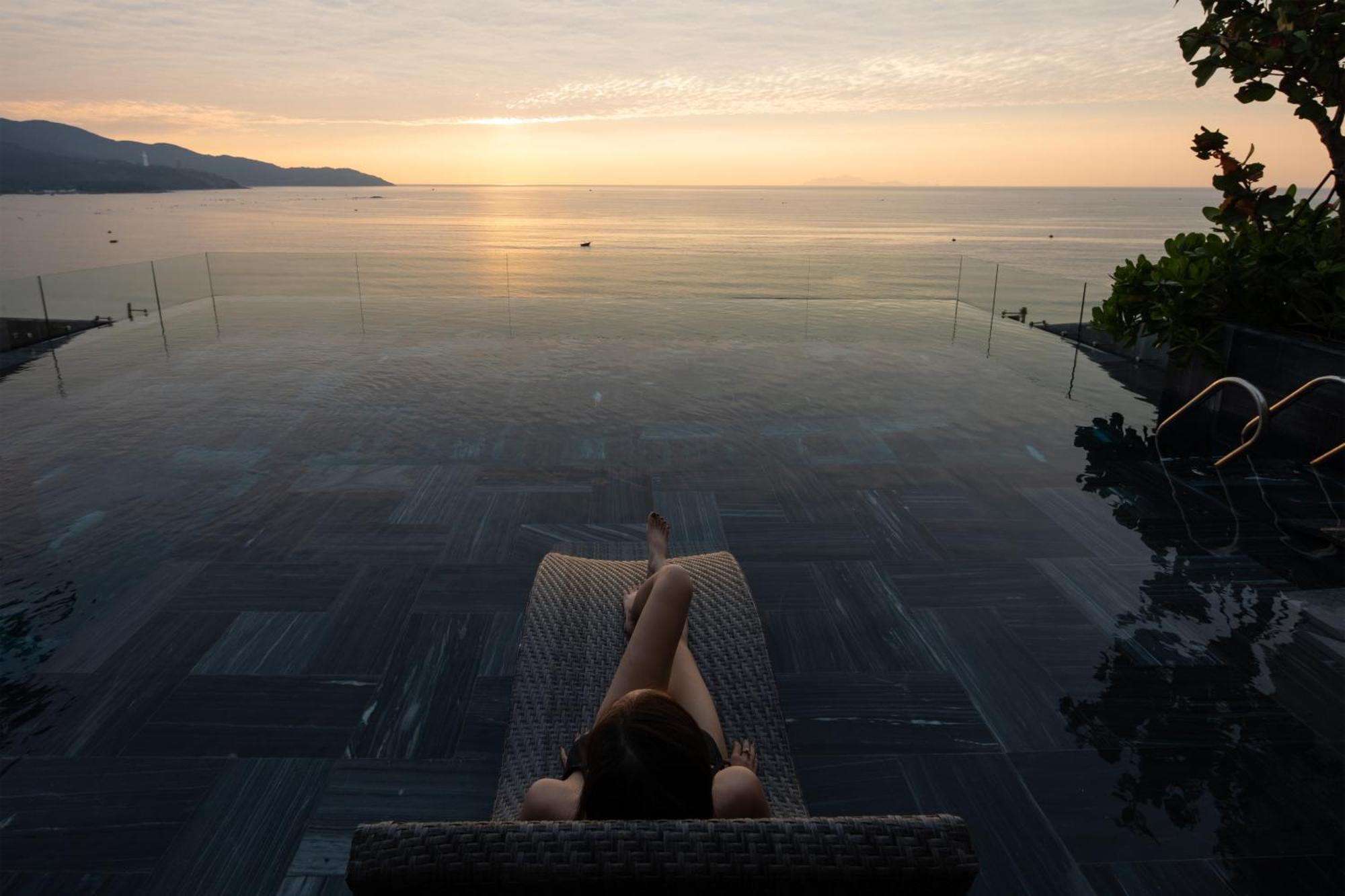 Leaf Beachfront Hotel Da Nang Bagian luar foto