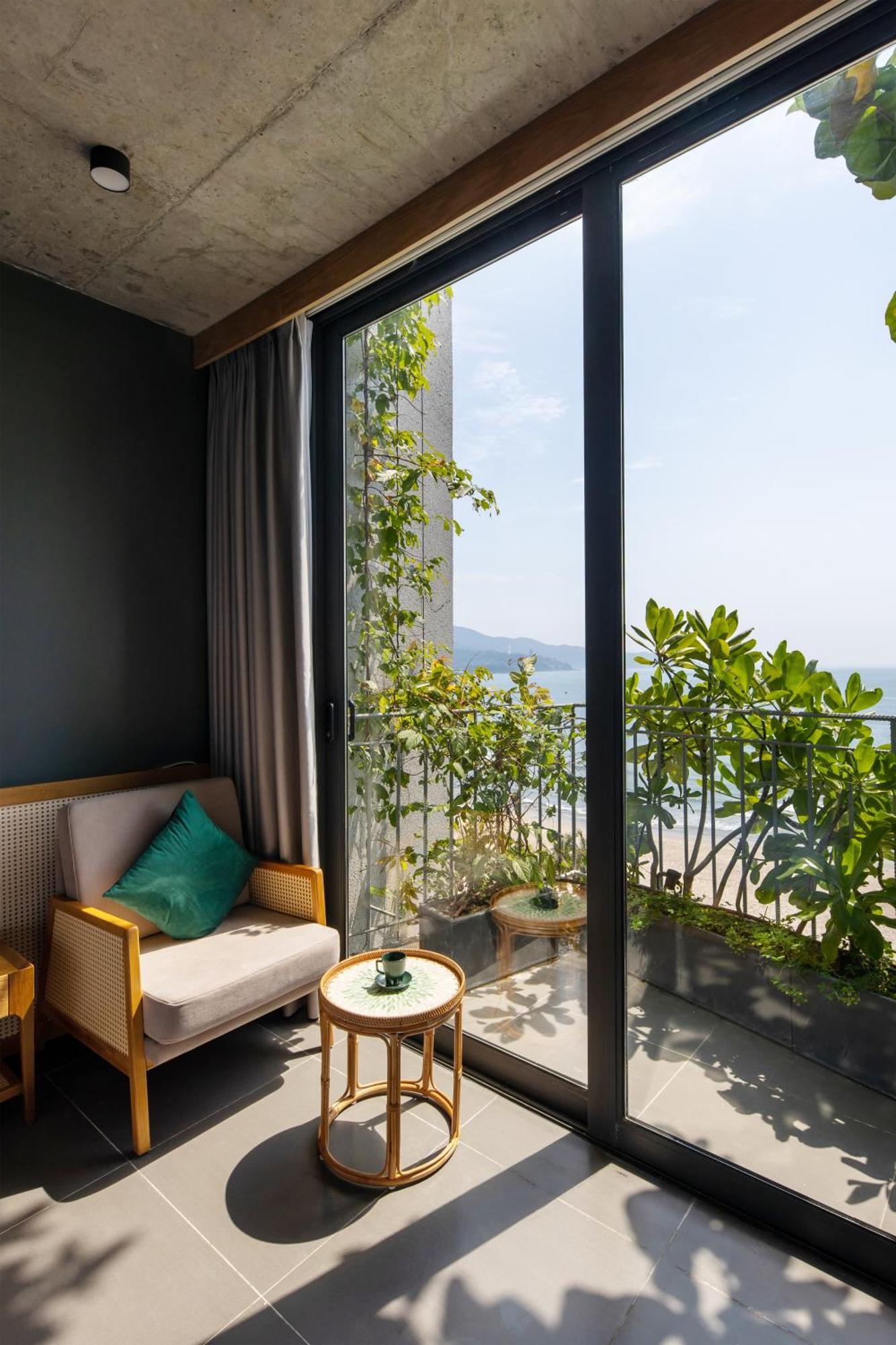 Leaf Beachfront Hotel Da Nang Bagian luar foto